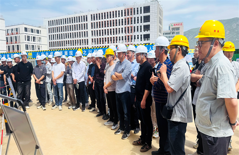 2025年4月17日，由莆田市涵江区住房和城乡建设局主办、彩神vl三建承办的钢筋安装工程质量防控现场交流会在联东U谷·涵江海峡智造产业谷一期成功召开。